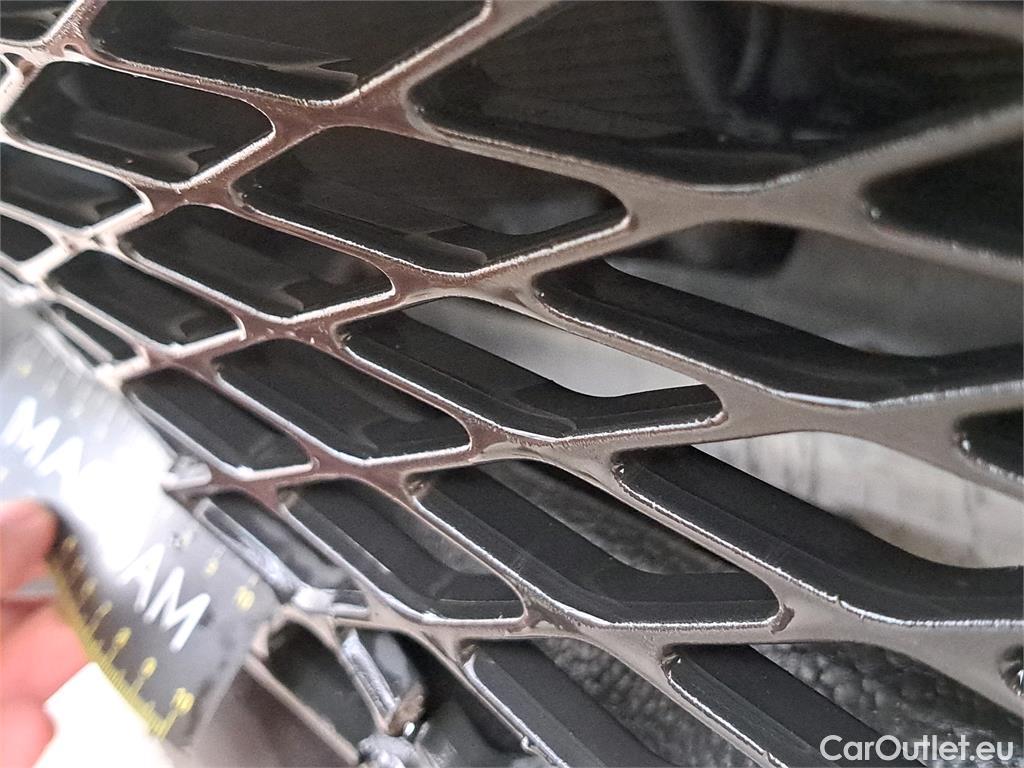  Toyota  C-HR  5p SUV 1.8 HYBRIDE 122 GRAPHIC
 #31