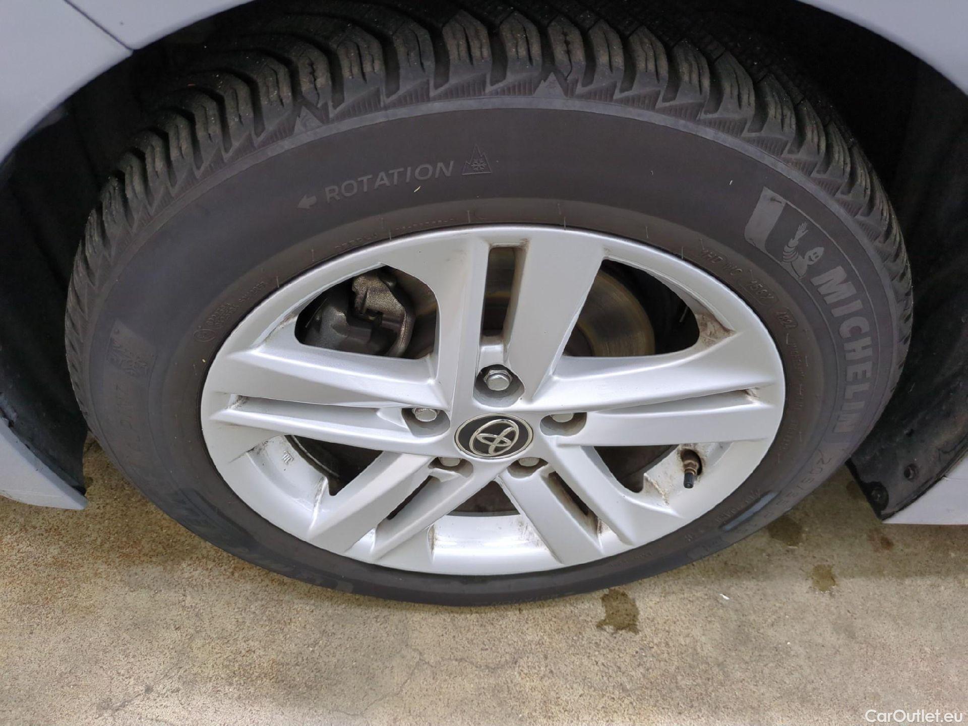  Toyota  Corolla TOYOTA  / 2018 / 5P / Berline Hybride 122h Dynamic Business Beyond Zer #5