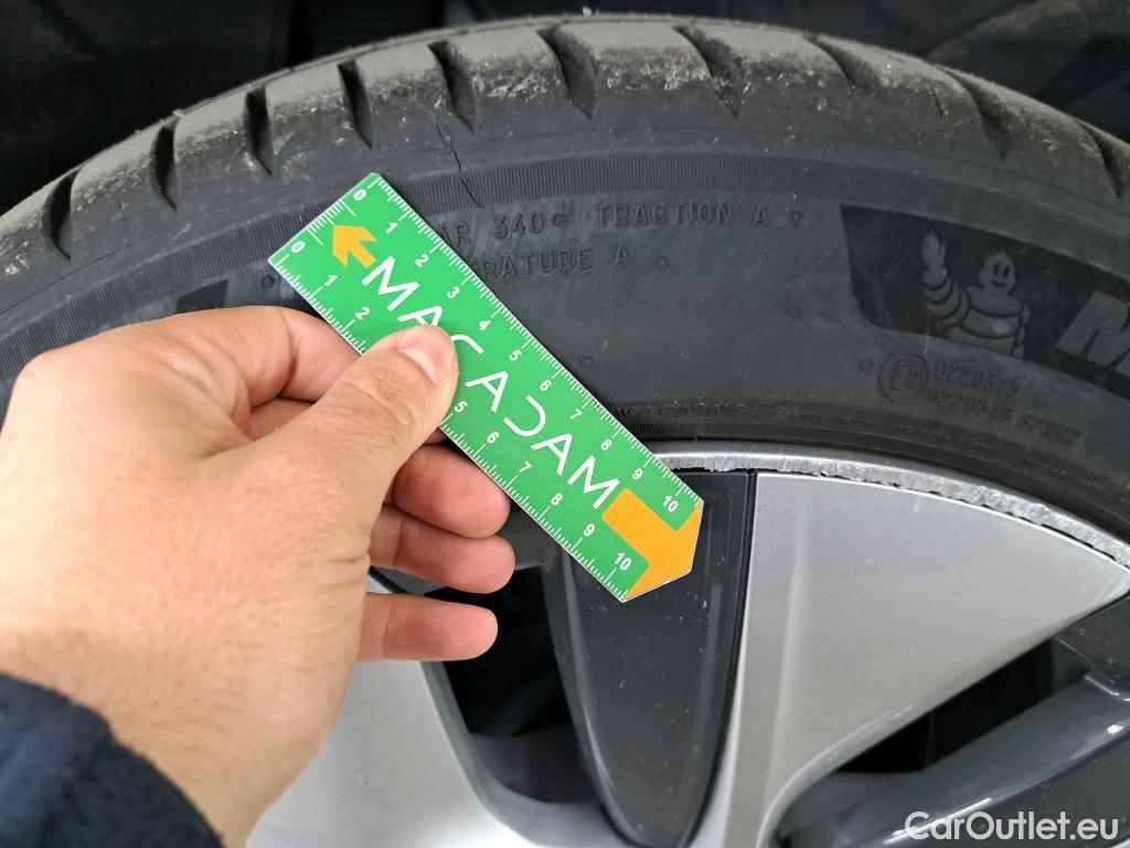  Tesla  Model Y TESLA  / 2020 / 5P / SUV Grand Autonomie Dual Motor AWD #17