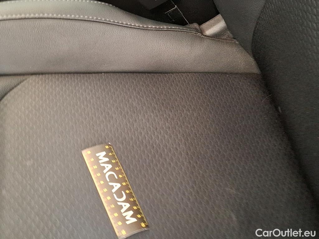  Nissan  Qashqai NISSAN  / 2017 / 5P / Crossover 1.3 DIG-T 160 DCT Tekna #11