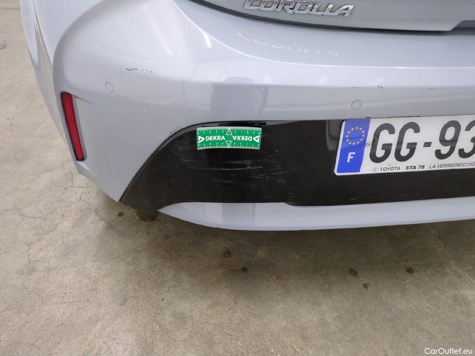  Toyota  Corolla TOYOTA  / 2018 / 5P / Berline Hybride 122h Dynamic Business Beyond Zer #30