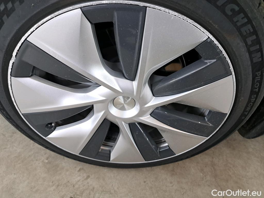  Tesla  Model Y TESLA  / 2020 / 5P / SUV Grand Autonomie Dual Motor AWD #8