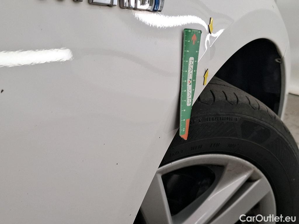  Toyota  Corolla TOYOTA  / 2018 / 5P / Berline Hybride 122h Dynamic Business #7