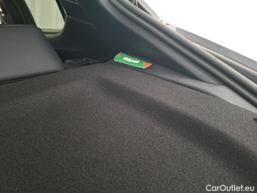  Toyota  C-HR TOYOTA  / 2016 / 5P / SUV 1.8 HYBRIDE 122 GRAPHIC #3