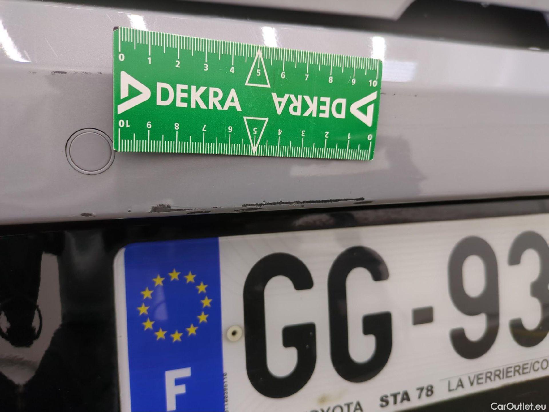  Toyota  Corolla TOYOTA  / 2018 / 5P / Berline Hybride 122h Dynamic Business Beyond Zer #28