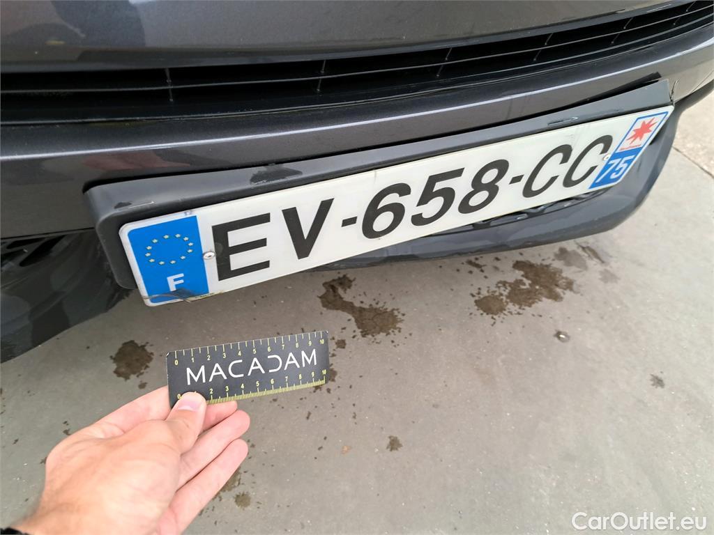  Toyota  C-HR  5p SUV 1.8 HYBRIDE 122 GRAPHIC
 #28