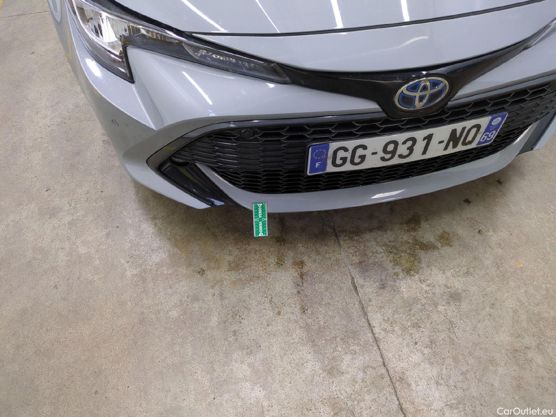  Toyota  Corolla TOYOTA  / 2018 / 5P / Berline Hybride 122h Dynamic Business Beyond Zer #18