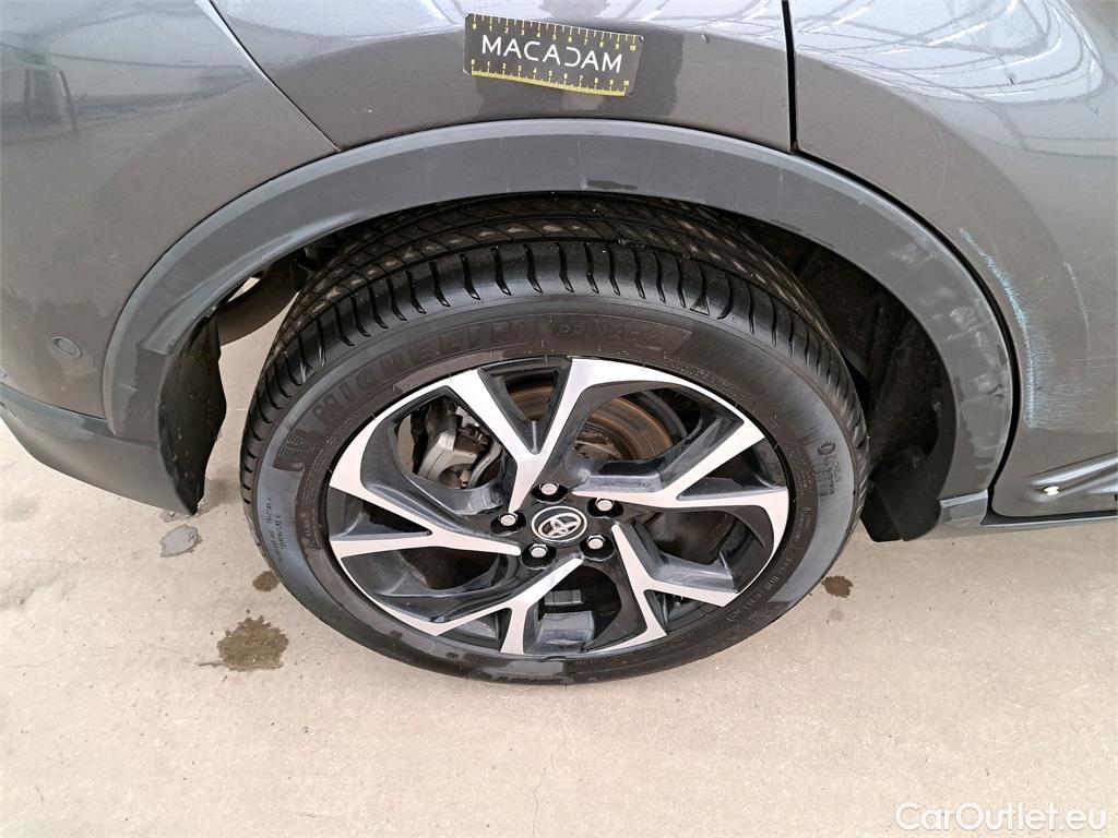  Toyota  C-HR  5p SUV 1.8 HYBRIDE 122 GRAPHIC
 #53