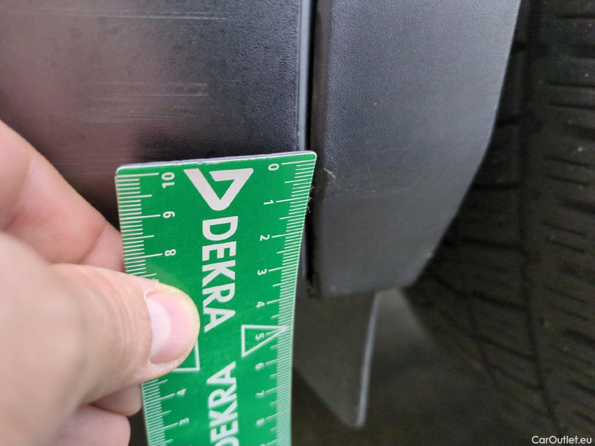  Peugeot  2008  Allure Business 1.5 HDi 130CV BVA8 E6d #39