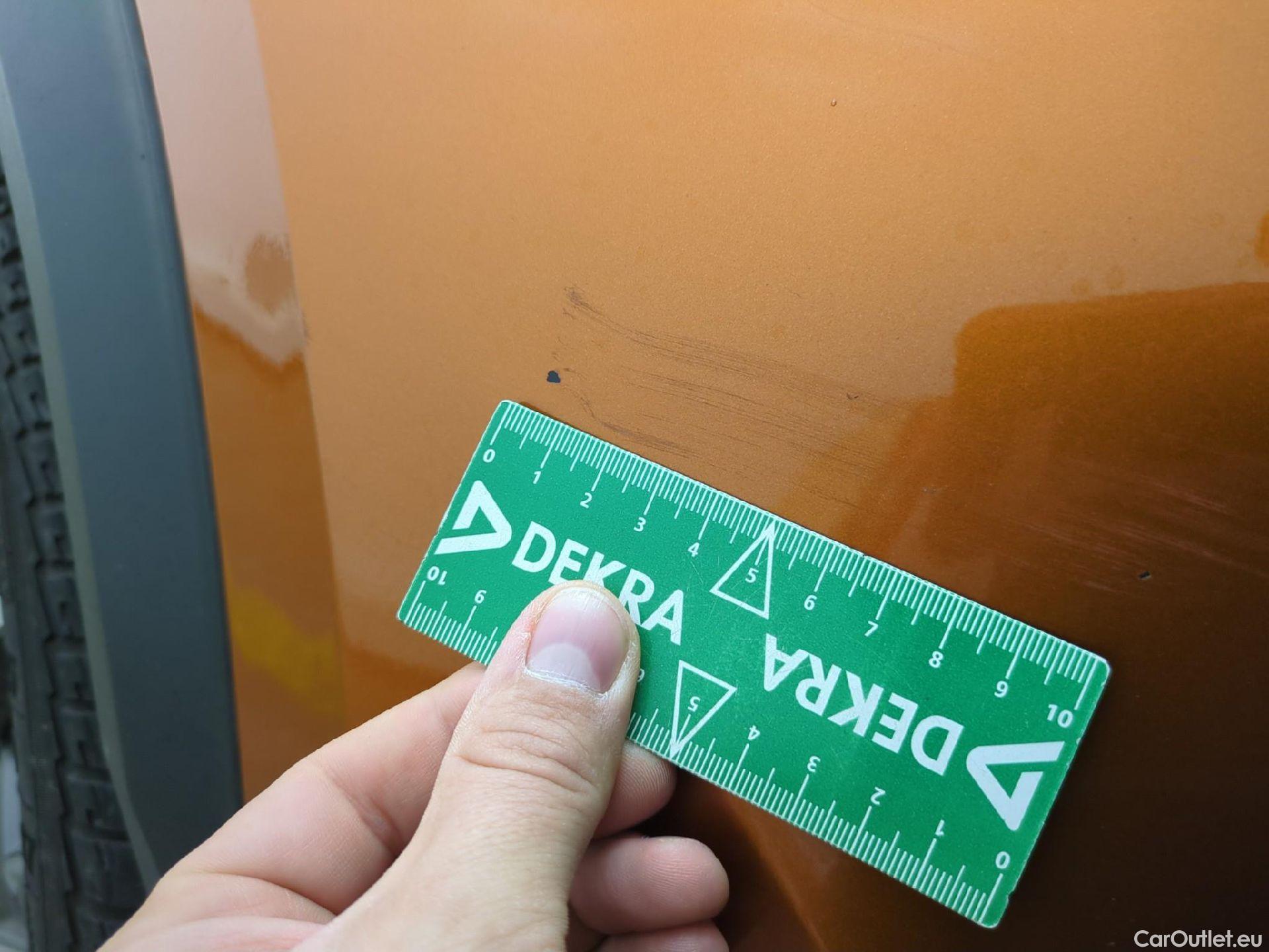  Peugeot  2008  Allure Business 1.5 HDi 130CV BVA8 E6d #20