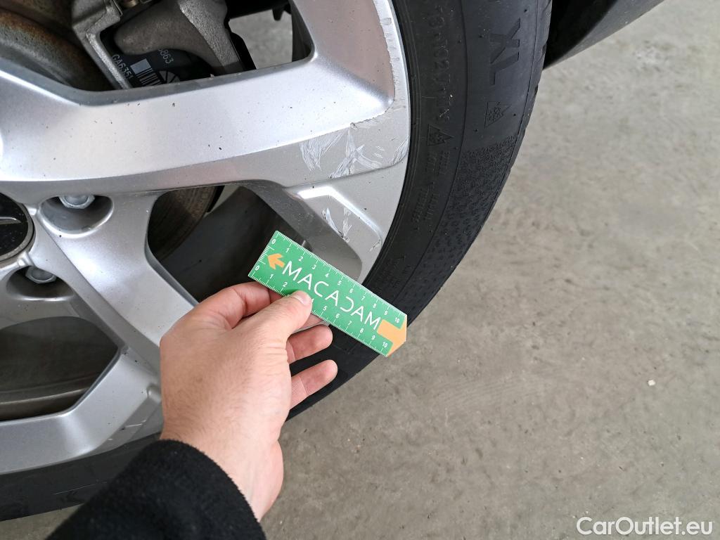  Citroen  C5 CITROEN  Aircross / 2018 / 5P / SUV Hybrid 225 ë-EAT8 Business #19