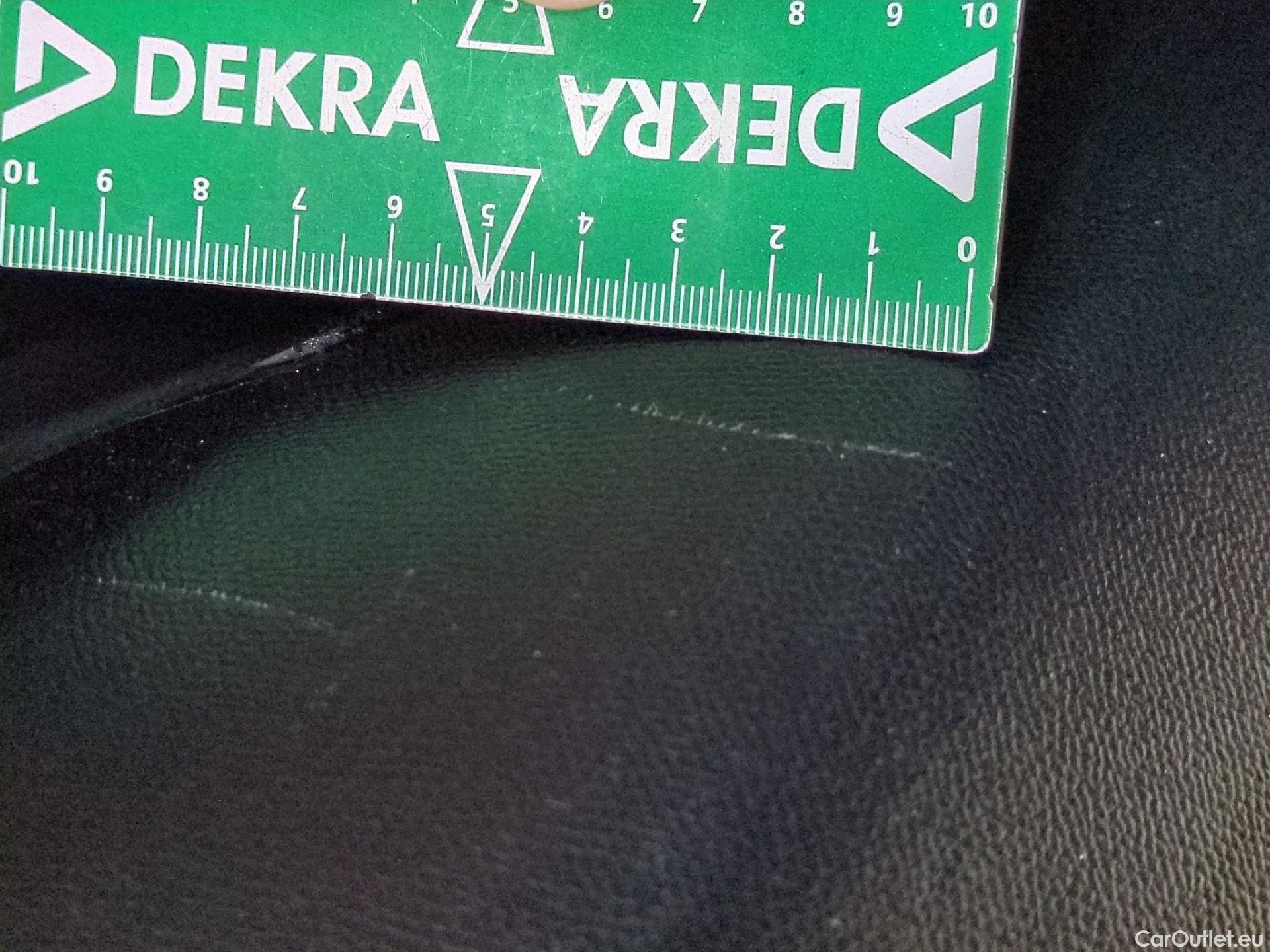  Peugeot  2008  Allure Business 1.5 HDi 130CV BVA8 E6d #9