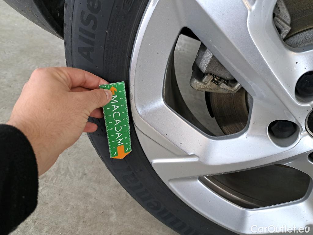  Citroen  C5 CITROEN  Aircross / 2018 / 5P / SUV Hybrid 225 ë-EAT8 Business #54