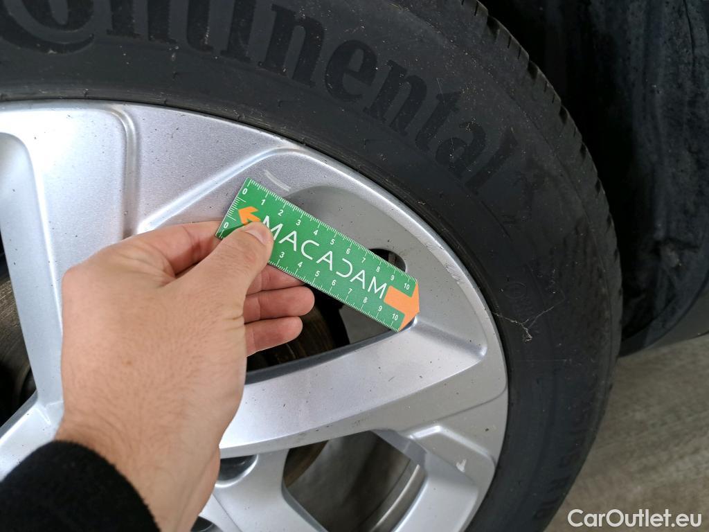  Citroen  C5 CITROEN  Aircross / 2018 / 5P / SUV Hybrid 225 ë-EAT8 Business #52