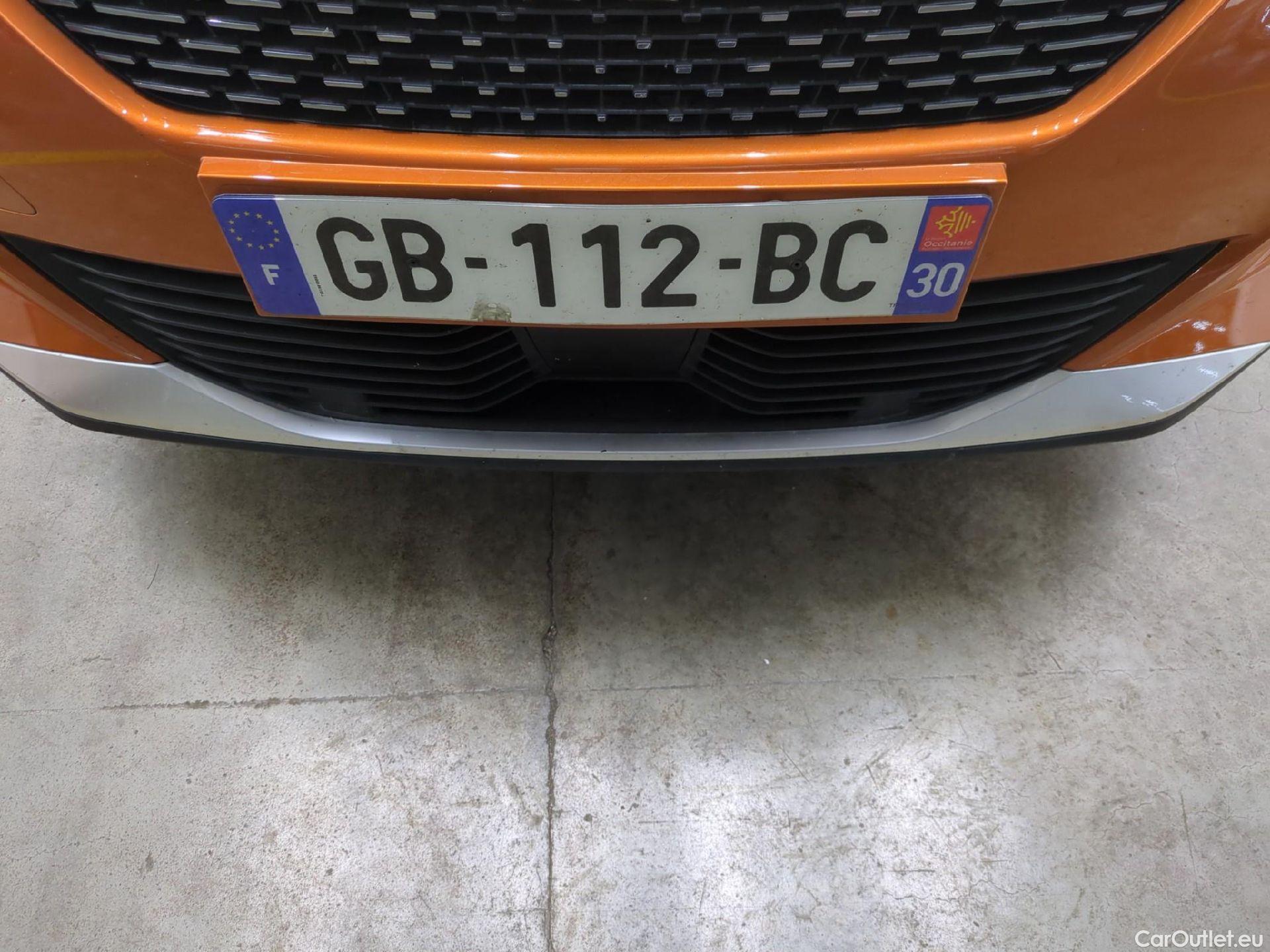  Peugeot  2008  Allure Business 1.5 HDi 130CV BVA8 E6d #30