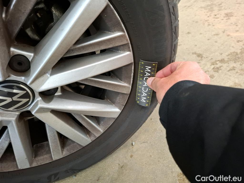  Volkswagen  T-ROC VOLKSWAGEN  / 2017 / 5P / SUV 1.0 TSI 110 LOUNGE BUSINESS #10