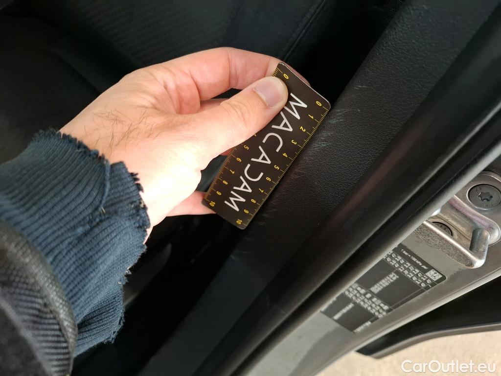  Bmw  Serie 1 BMW Série 1 / 2019 / 5P / Berline 116i DKG7 Business Design #30