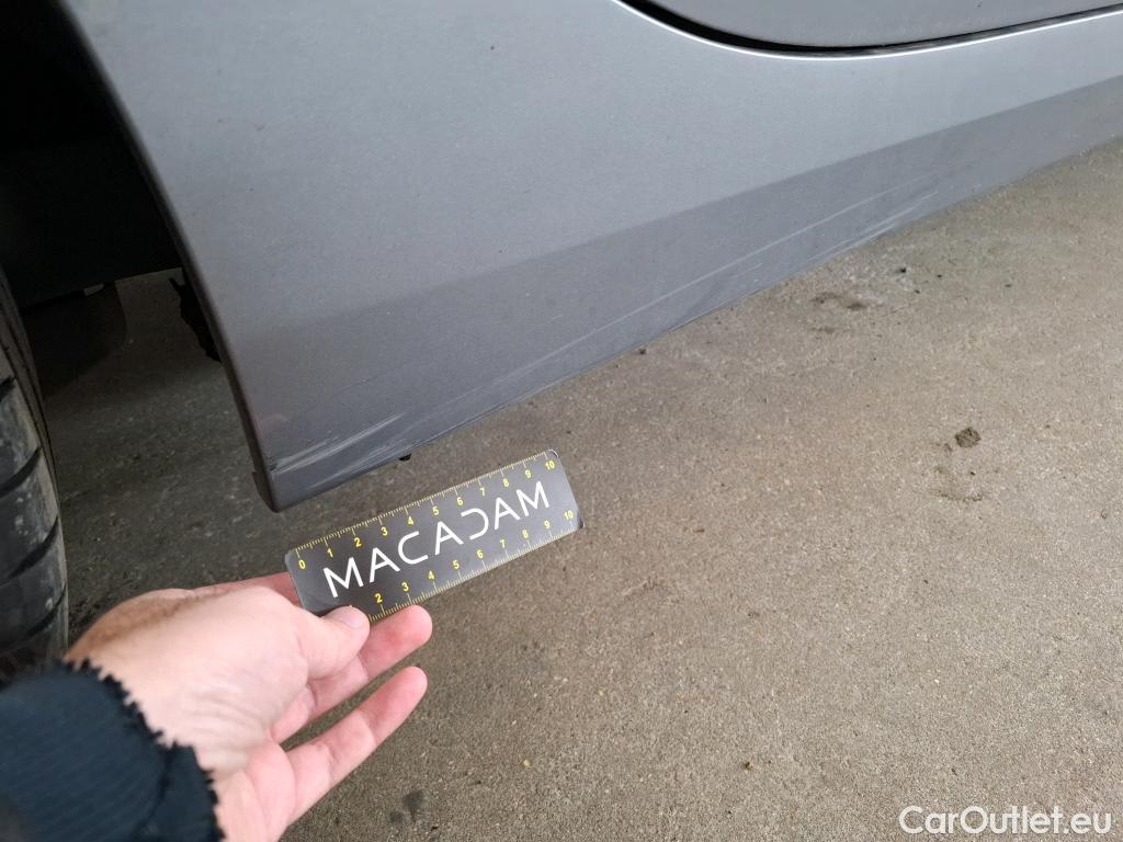  Bmw  Serie 1 BMW Série 1 / 2019 / 5P / Berline 116i DKG7 Business Design #22