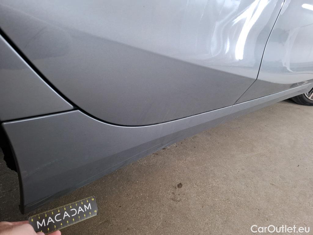  Bmw  Serie 1 BMW Série 1 / 2019 / 5P / Berline 116i DKG7 Business Design #21