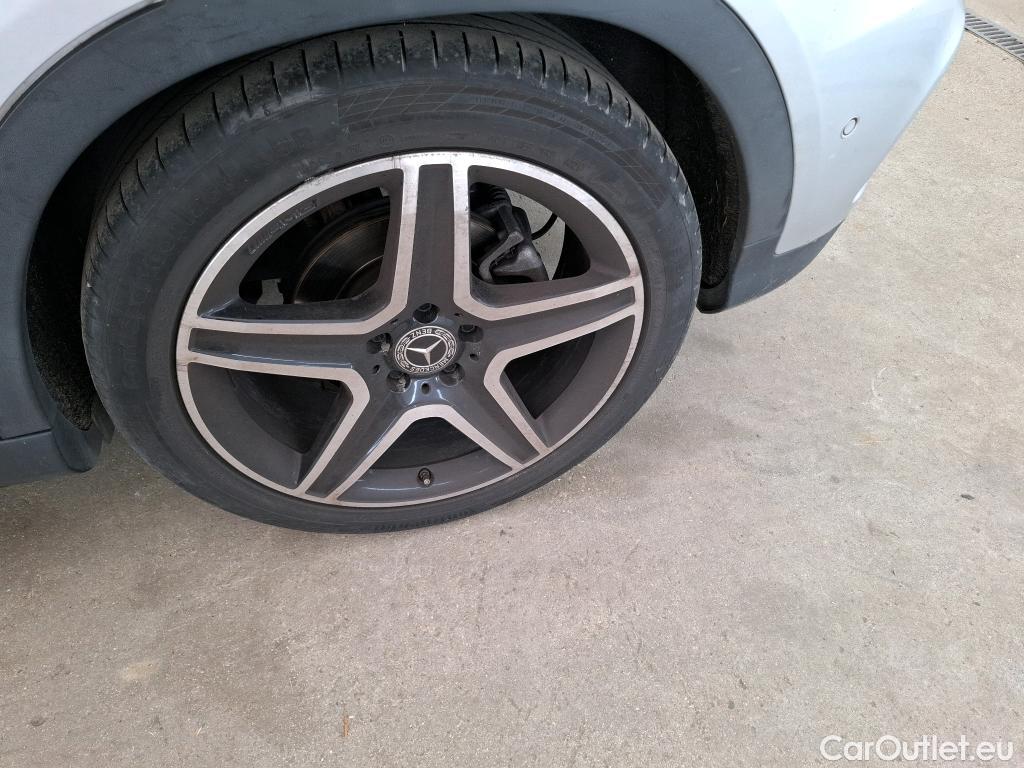  Mercedes  GLA MERCEDES-BENZ Classe  / 2017 / 5P / SUV  250 Fascination 4Matic BVA7 #16