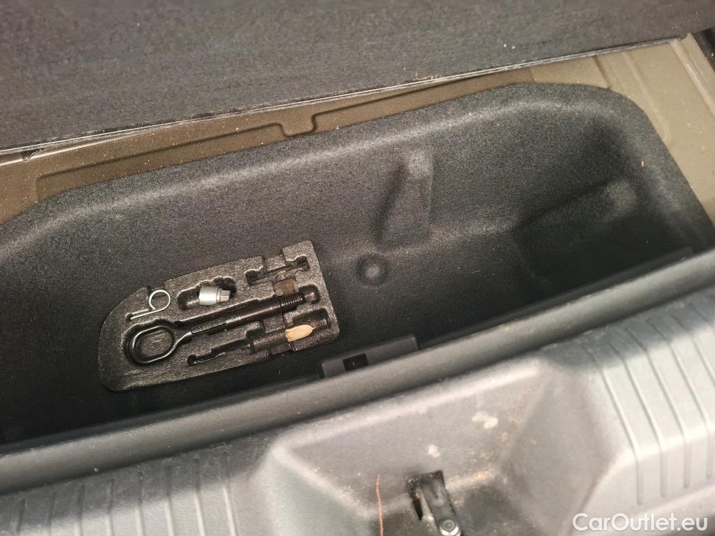  Volkswagen  ID.5  128 kW Pro 77kWh BVA #6