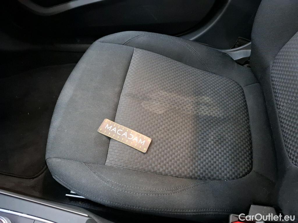  Bmw  Serie 1 BMW Série 1 / 2019 / 5P / Berline 116i DKG7 Business Design #41