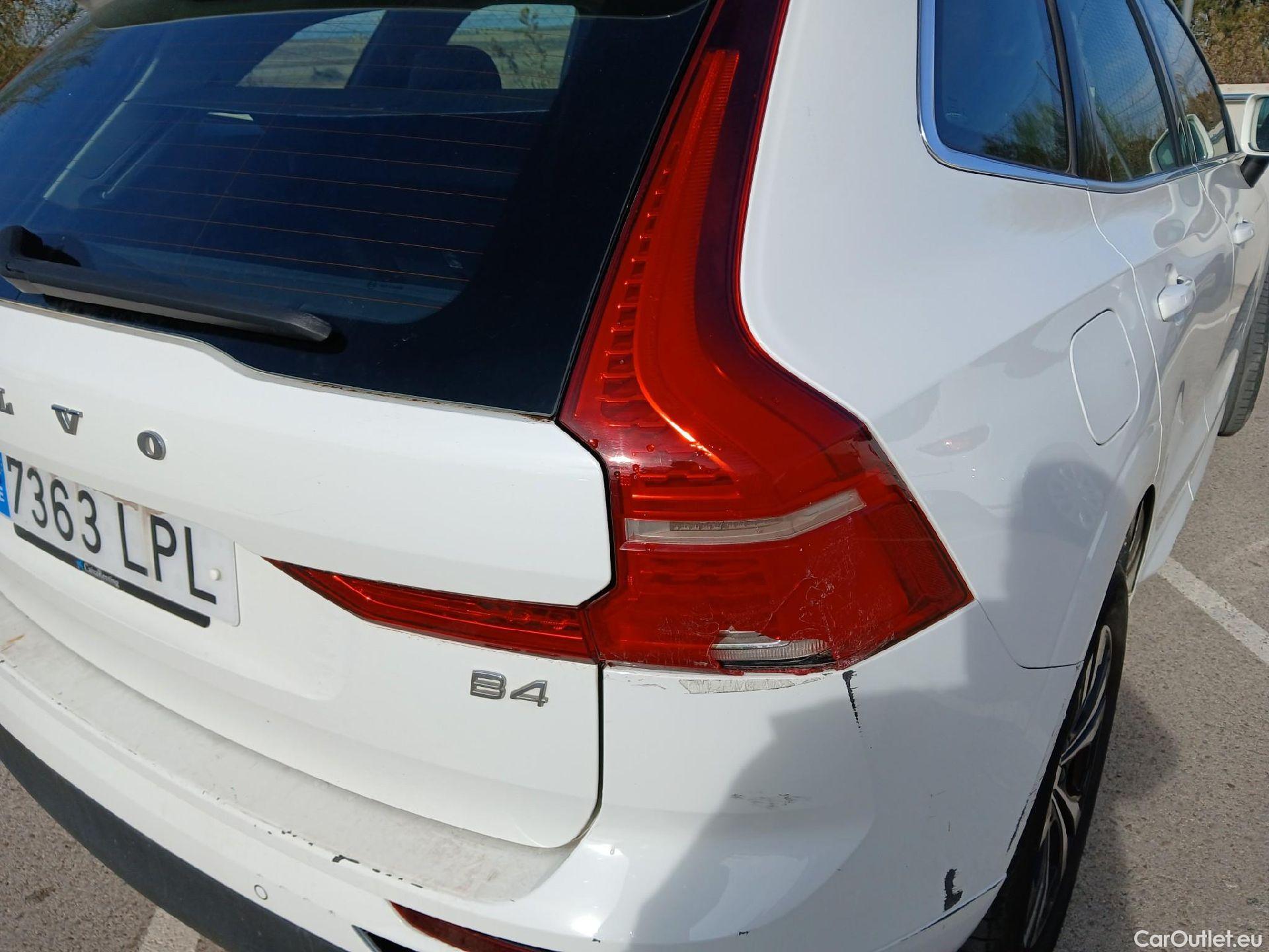  Volvo  XC60 VOLVO  / 2017 / 5P / todoterreno 2.0 B4 D Momentum Pro Auto #23