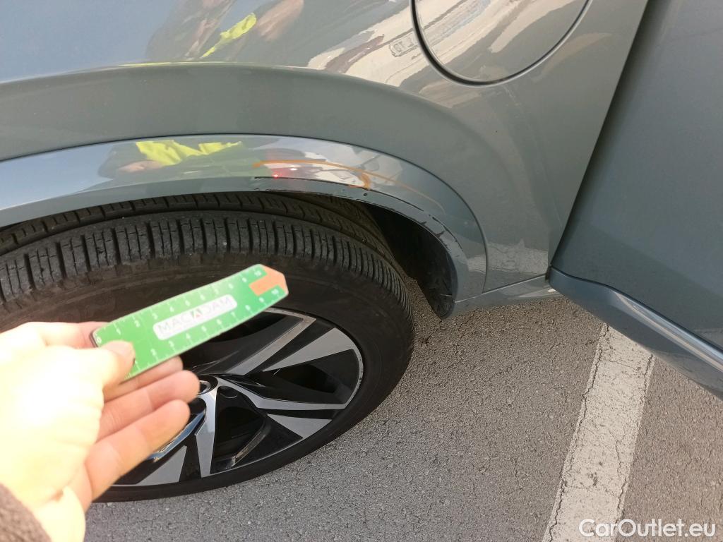  Volvo  XC90 VOLVO  / 2019 / 5P / todoterreno 2.0 T8 AWD Recharge R-Design Auto #15