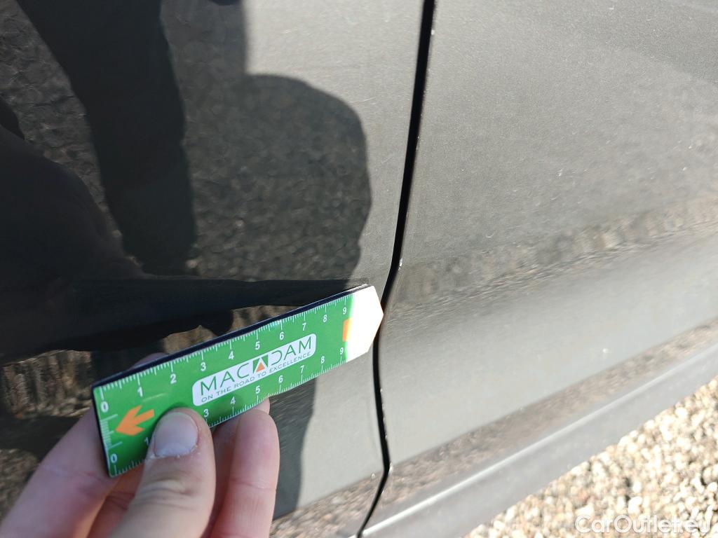  Volvo  XC60 VOLVO  / 2017 / 5P / todoterreno 2.0 B4 D Momentum Pro Auto #9