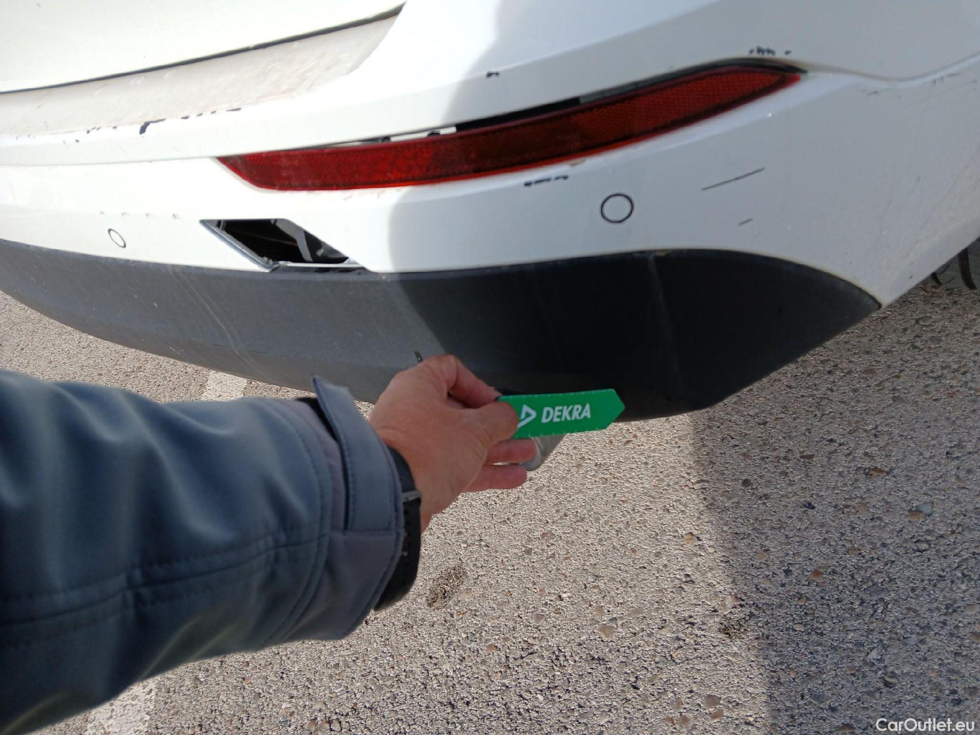  Volvo  XC60 VOLVO  / 2017 / 5P / todoterreno 2.0 B4 D Momentum Pro Auto #27