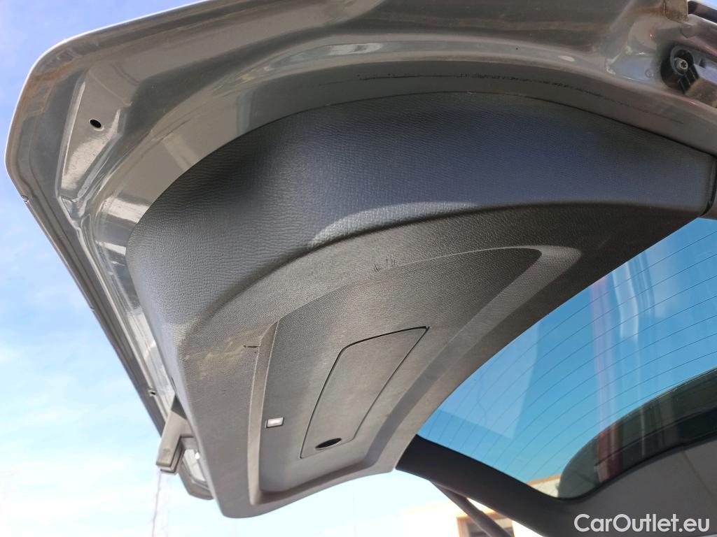  Volvo  XC90 VOLVO  / 2019 / 5P / todoterreno 2.0 T8 AWD Recharge R-Design Auto #11