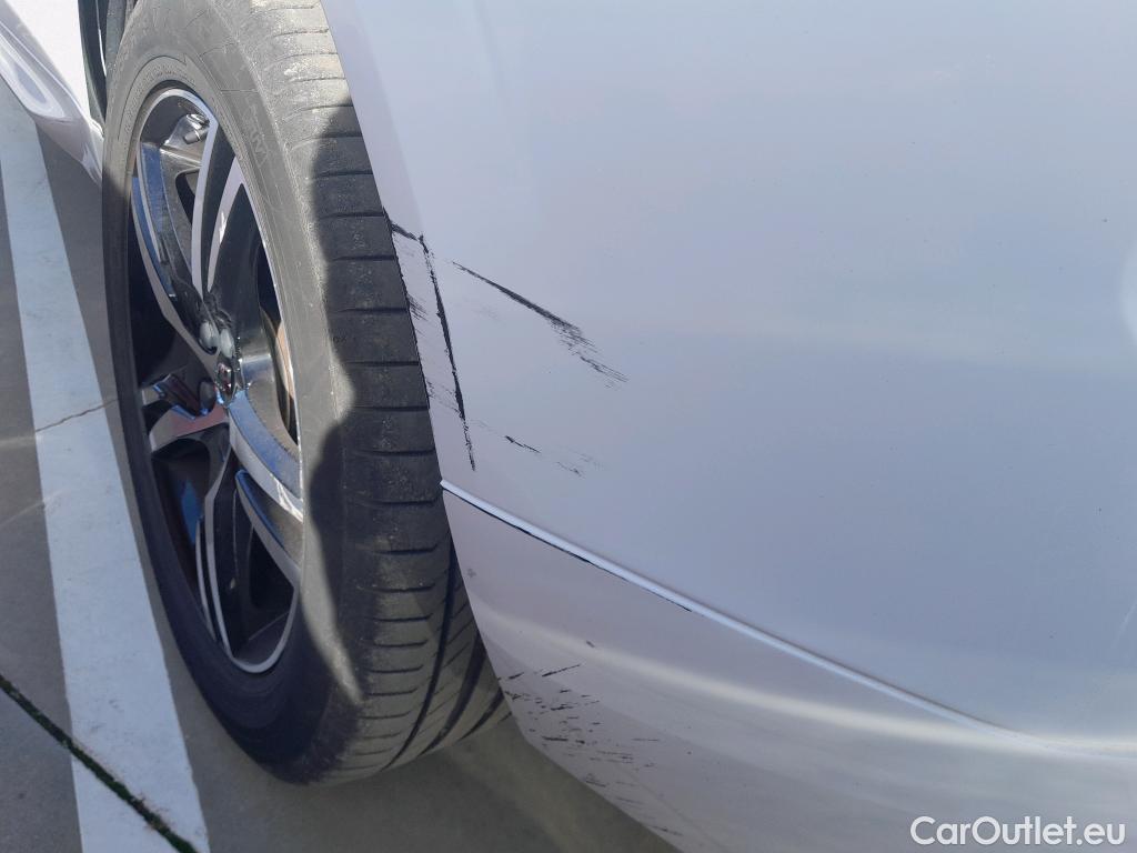  Volvo  XC60 VOLVO  / 2017 / 5P / todoterreno 2.0 T6 AWD Recharge R-Design Auto #13