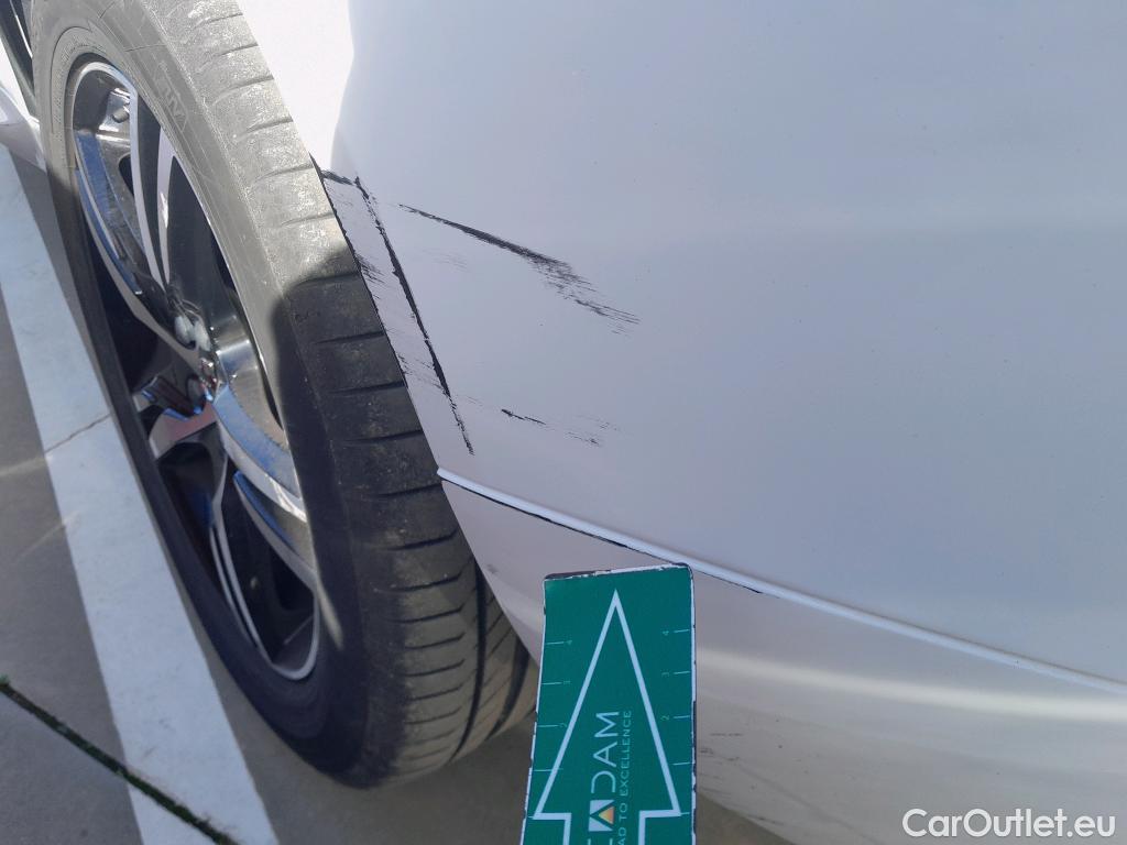  Volvo  XC60 VOLVO  / 2017 / 5P / todoterreno 2.0 T6 AWD Recharge R-Design Auto #14