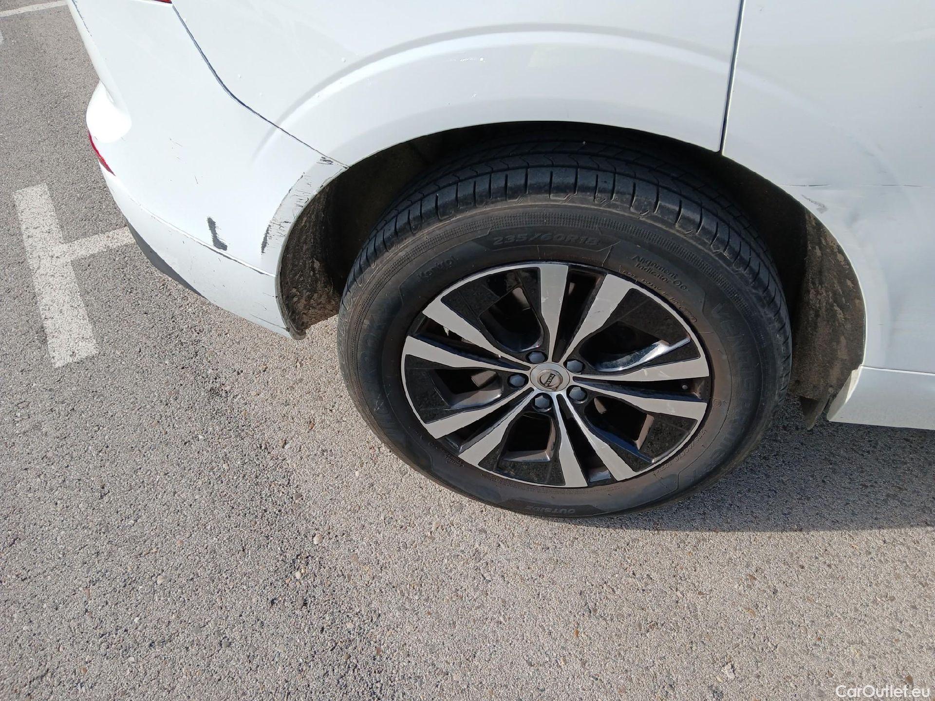  Volvo  XC60 VOLVO  / 2017 / 5P / todoterreno 2.0 B4 D Momentum Pro Auto #11