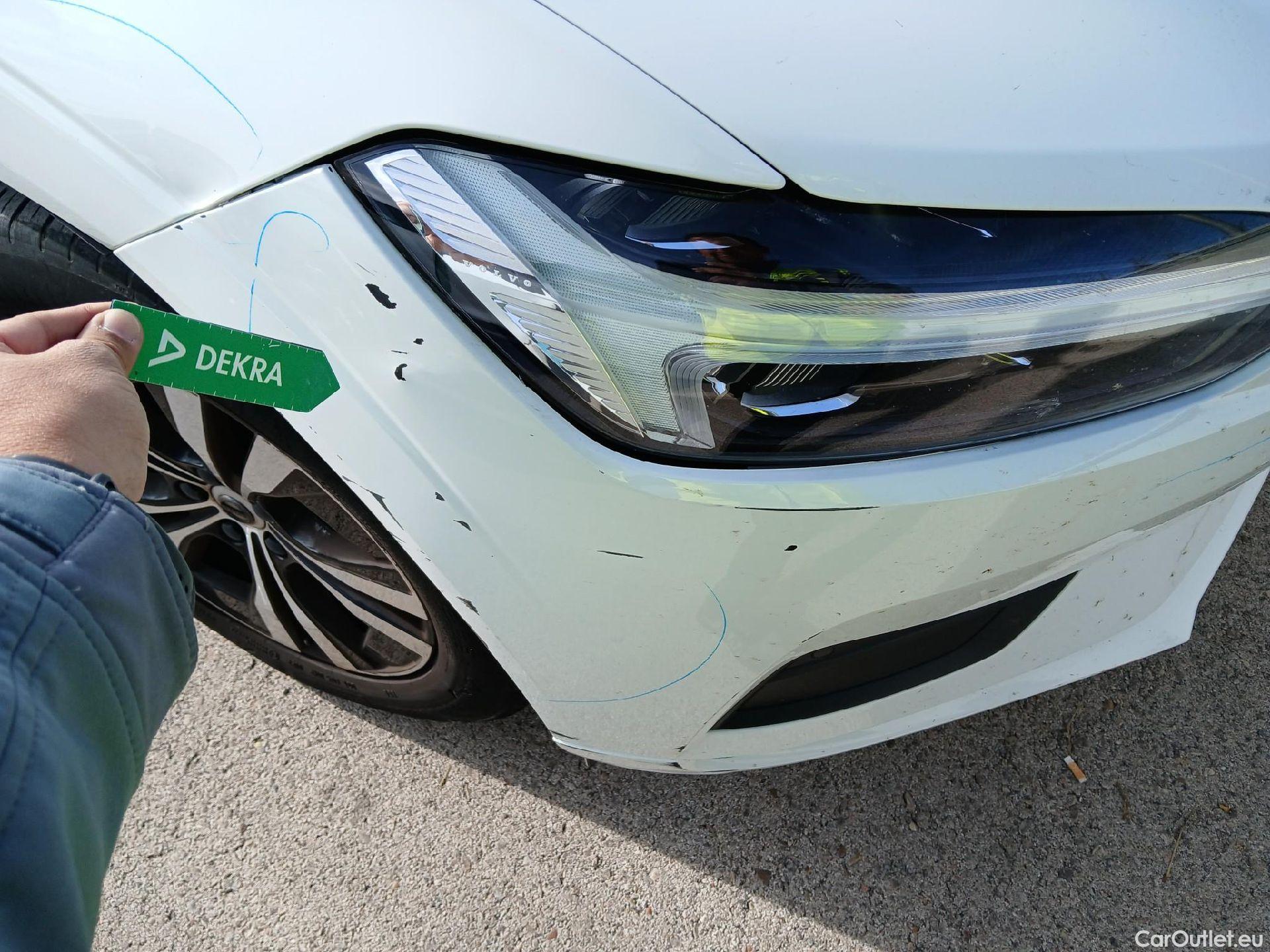  Volvo  XC60 VOLVO  / 2017 / 5P / todoterreno 2.0 B4 D Momentum Pro Auto #15