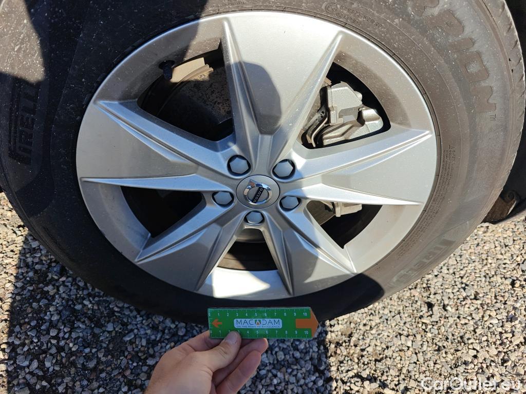  Volvo  XC60 VOLVO  / 2017 / 5P / todoterreno 2.0 B4 D Momentum Pro Auto #37