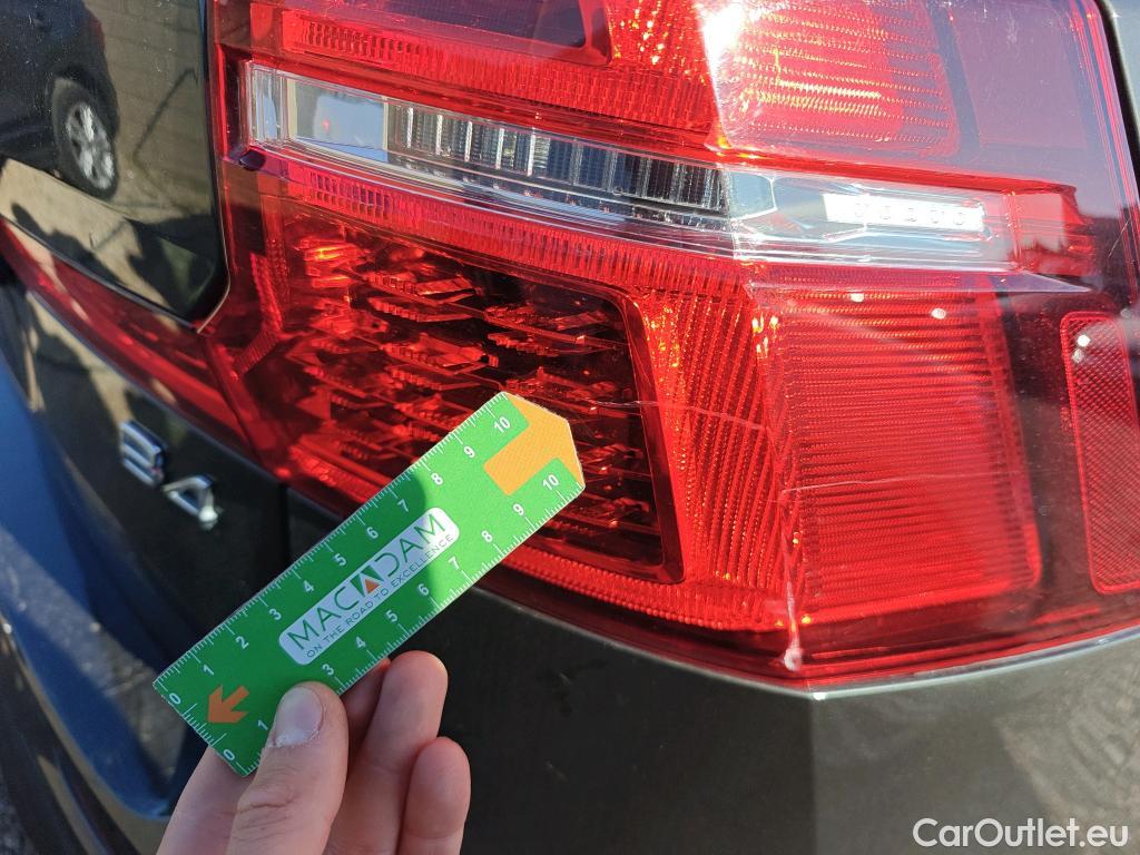  Volvo  XC60 VOLVO  / 2017 / 5P / todoterreno 2.0 B4 D Momentum Pro Auto #3