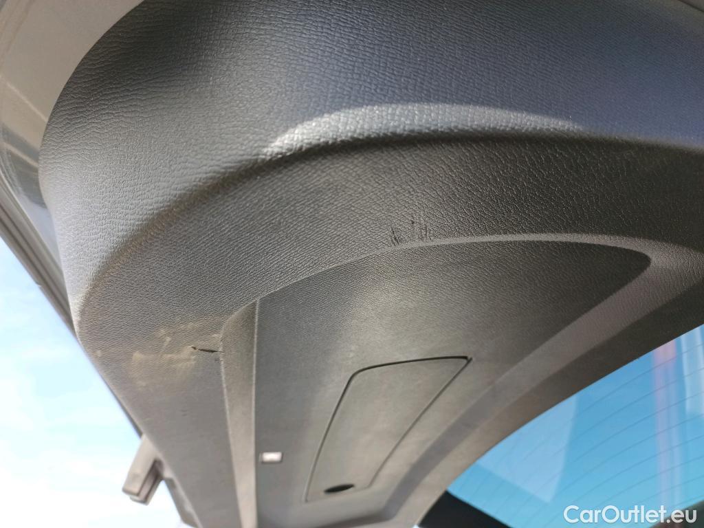  Volvo  XC90 VOLVO  / 2019 / 5P / todoterreno 2.0 T8 AWD Recharge R-Design Auto #12