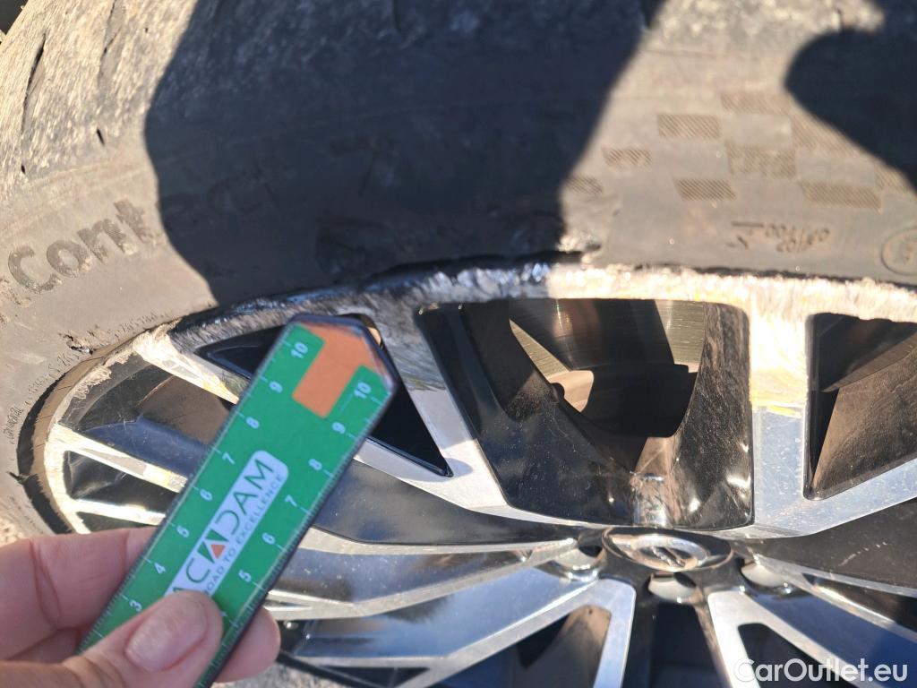  Volvo  XC60 VOLVO  / 2017 / 5P / todoterreno 2.0 T6 AWD Recharge Inscription Auto #4