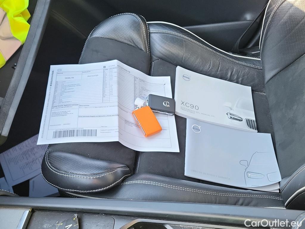  Volvo  XC90 VOLVO  / 2019 / 5P / todoterreno 2.0 B5 D AWD R-Design Auto #4