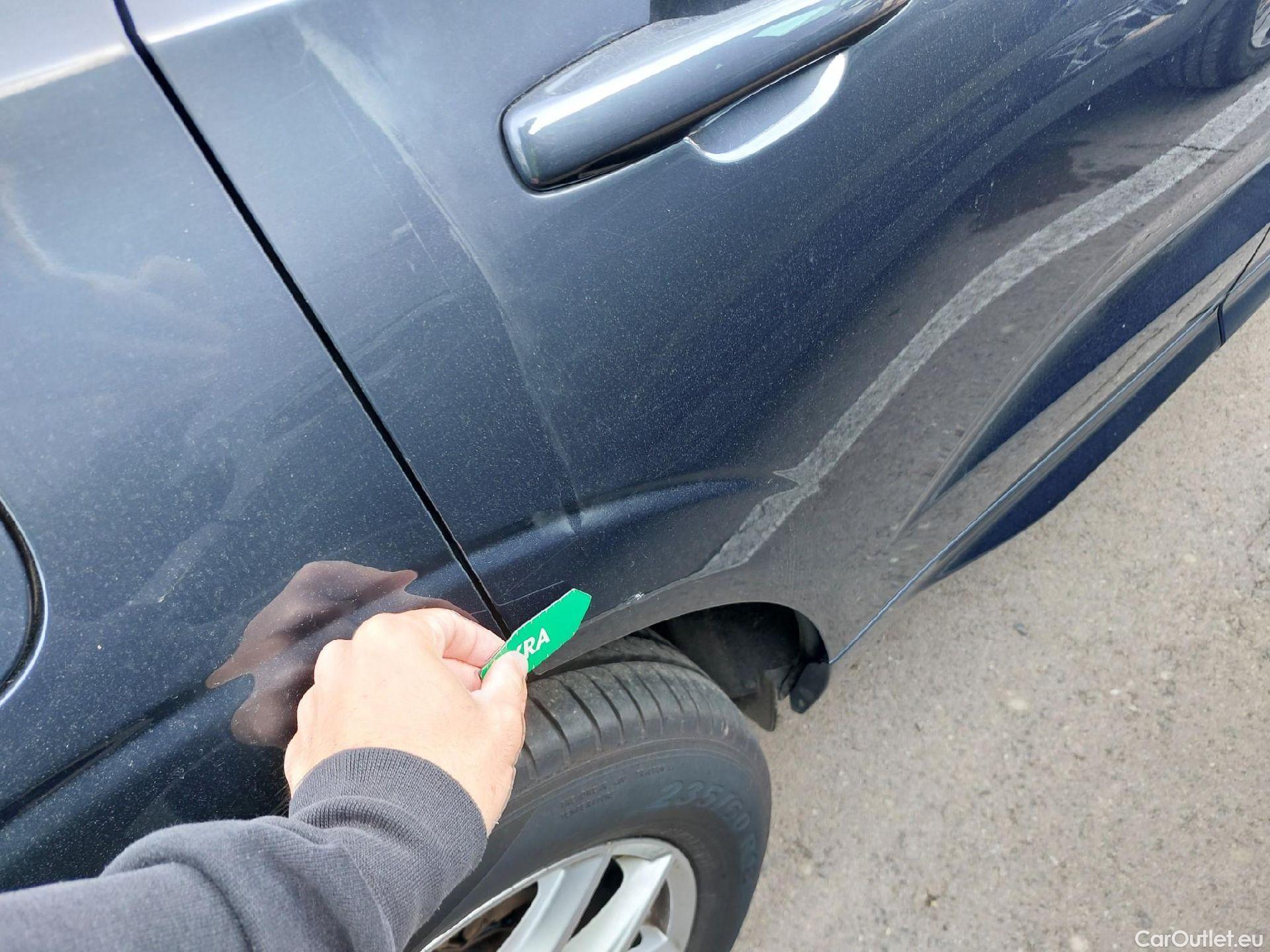  Volvo  XC60 VOLVO  / 2017 / 5P / todoterreno 2.0 B4 D4 AWD Business Plus Auto #17