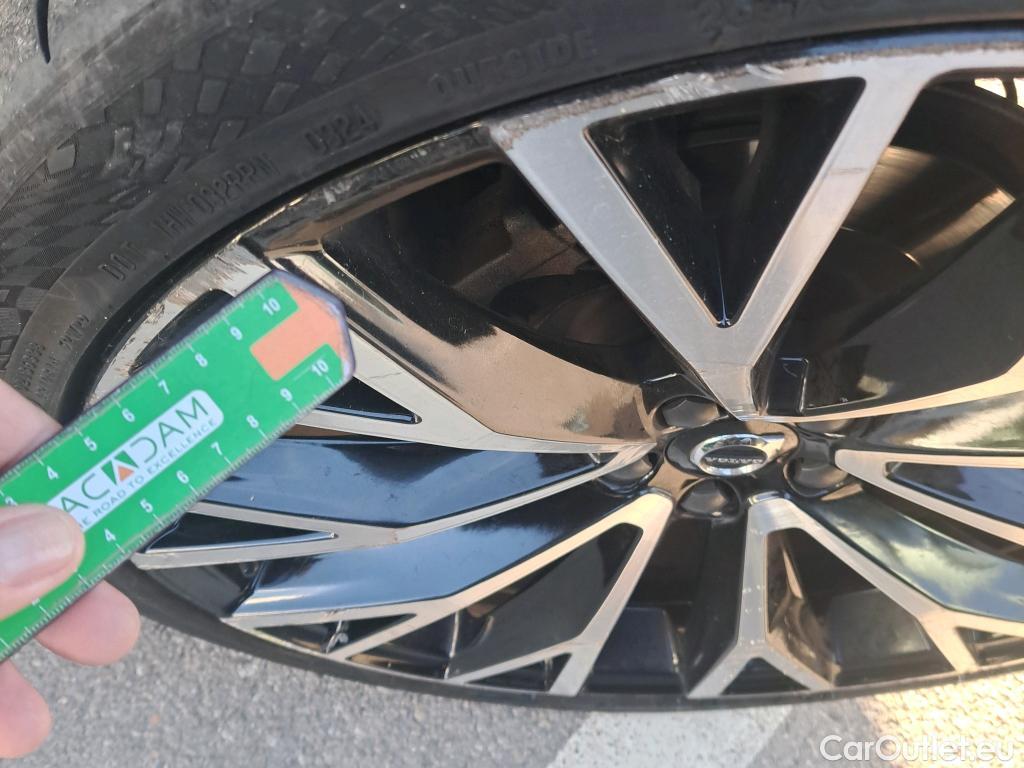  Volvo  XC60 VOLVO  / 2017 / 5P / todoterreno 2.0 T6 AWD Recharge Inscription Auto #12