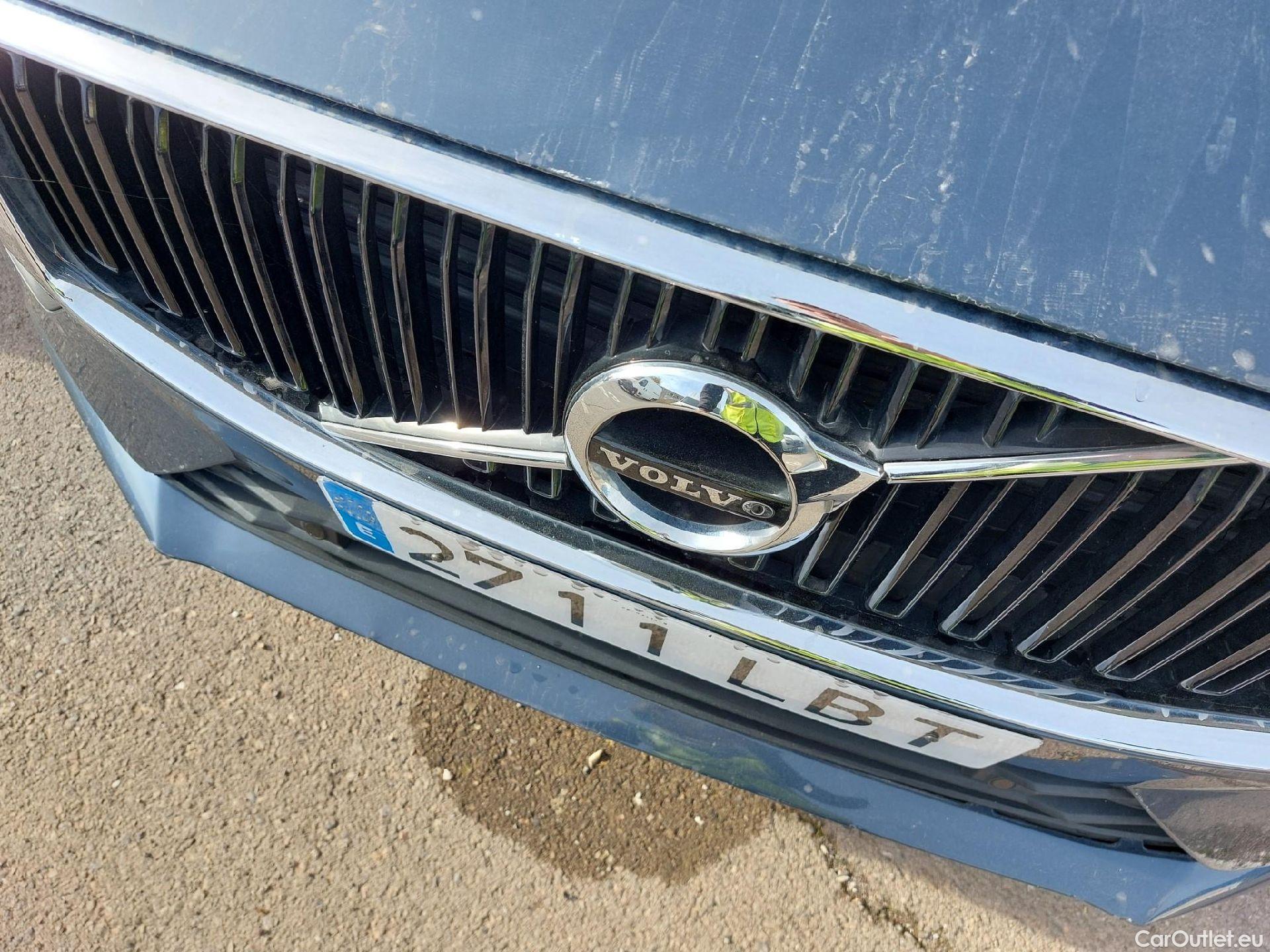  Volvo  XC60 VOLVO  / 2017 / 5P / todoterreno 2.0 B4 D4 AWD Business Plus Auto #3