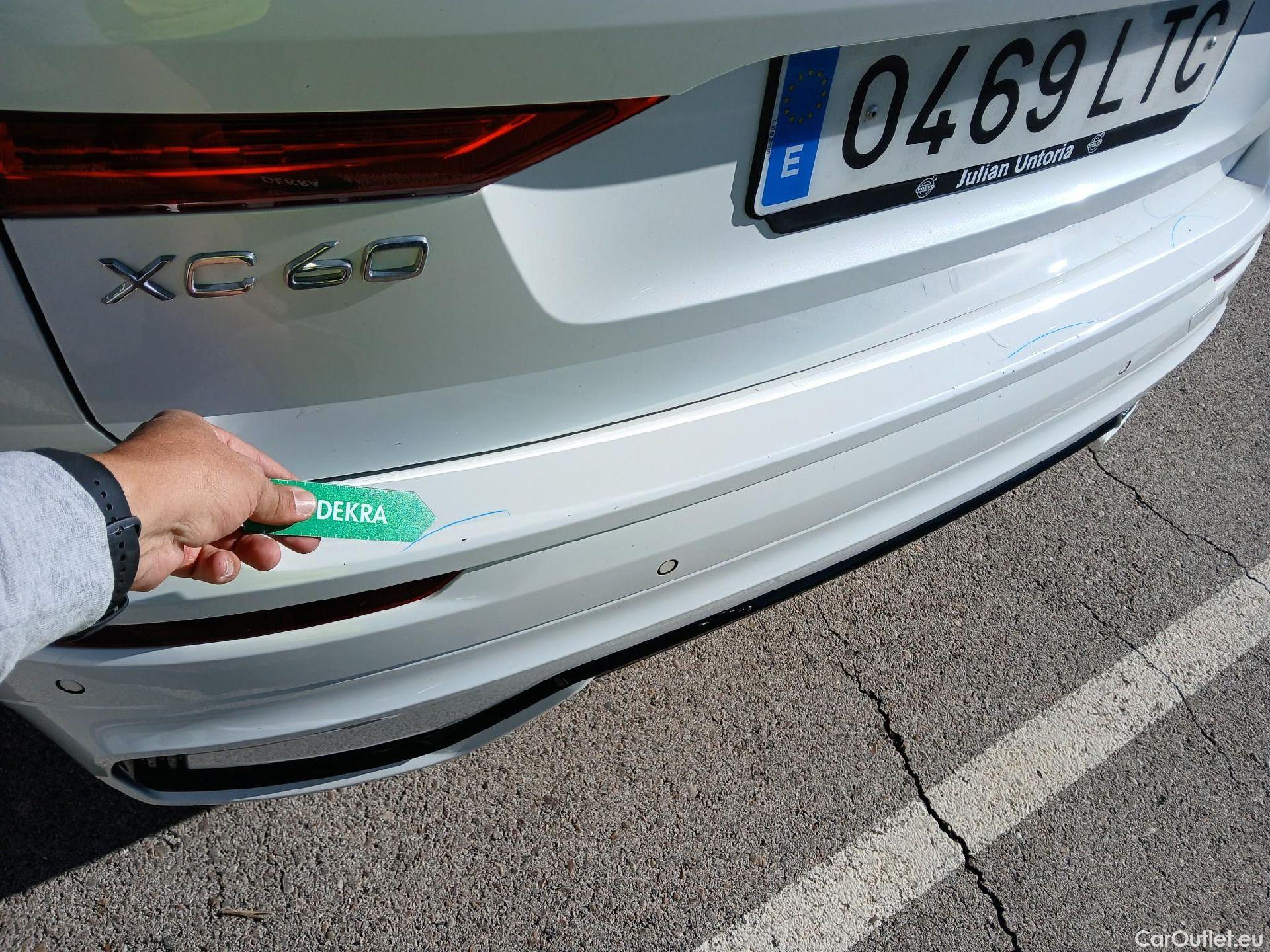  Volvo  XC60 VOLVO  / 2017 / 5P / todoterreno 2.0 B4 D R-Design Auto #9