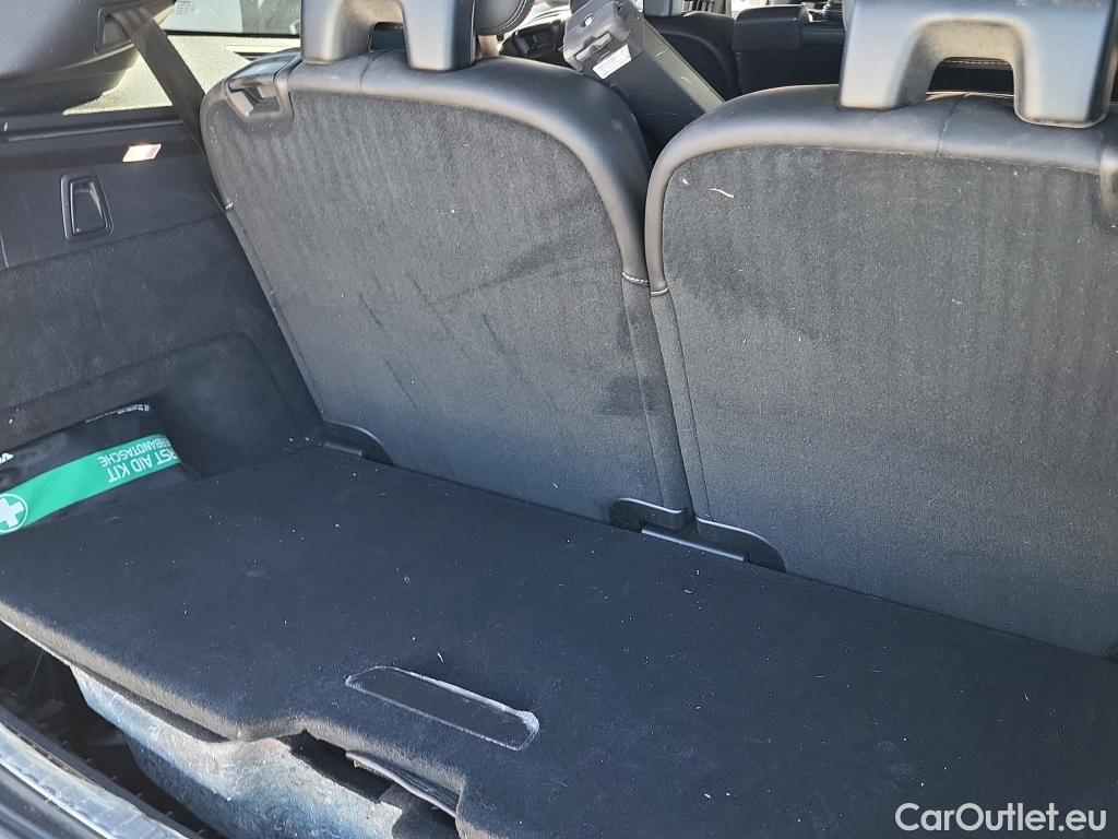  Volvo  XC90 VOLVO  / 2019 / 5P / todoterreno 2.0 B5 D AWD R-Design Auto #9