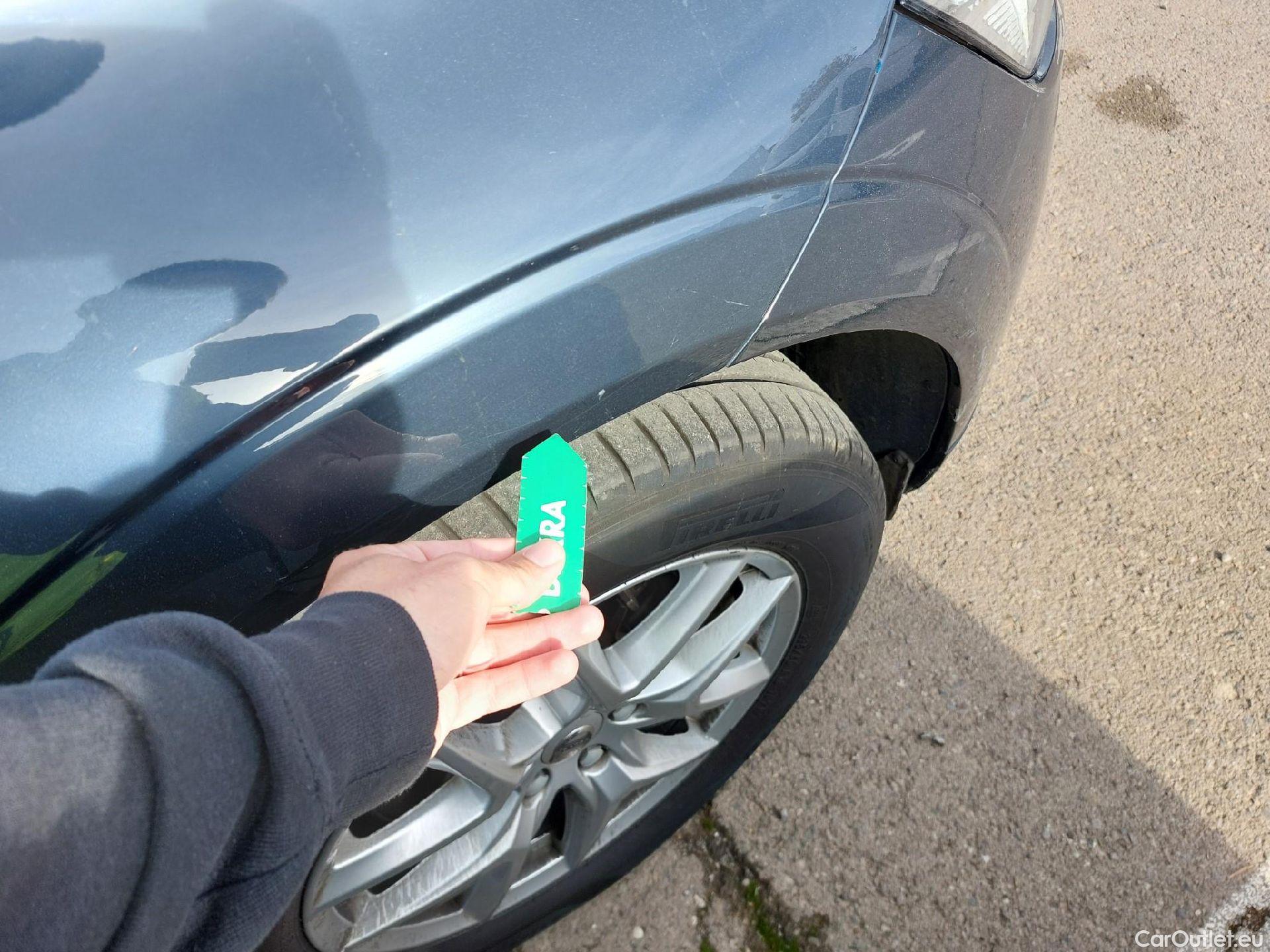  Volvo  XC60 VOLVO  / 2017 / 5P / todoterreno 2.0 B4 D4 AWD Business Plus Auto #23