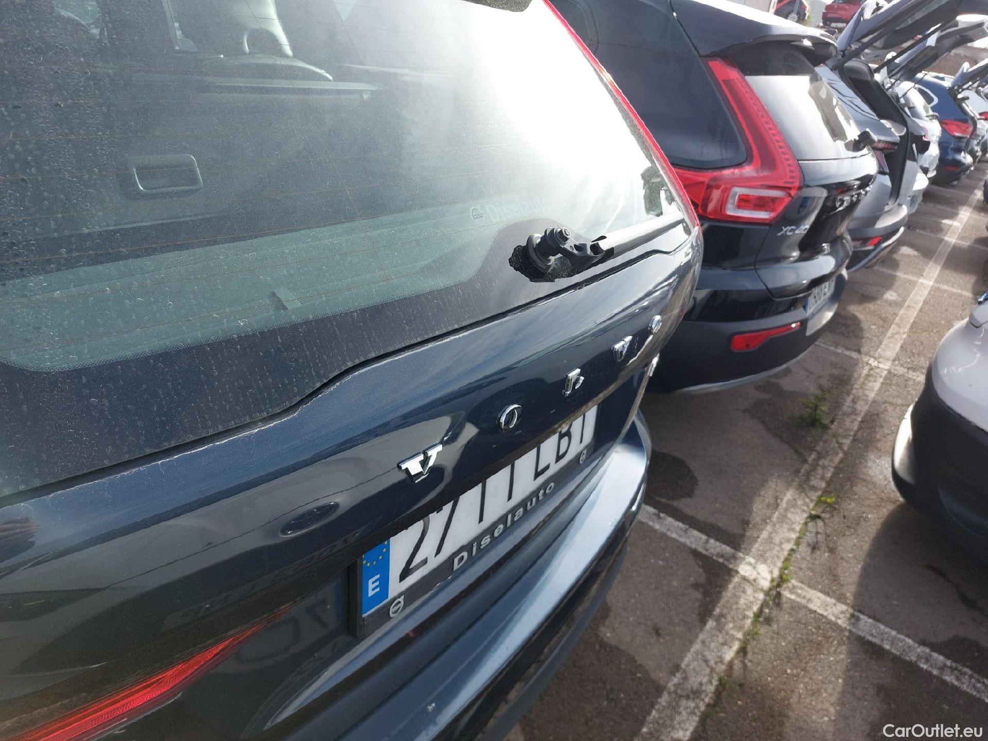  Volvo  XC60 VOLVO  / 2017 / 5P / todoterreno 2.0 B4 D4 AWD Business Plus Auto #10