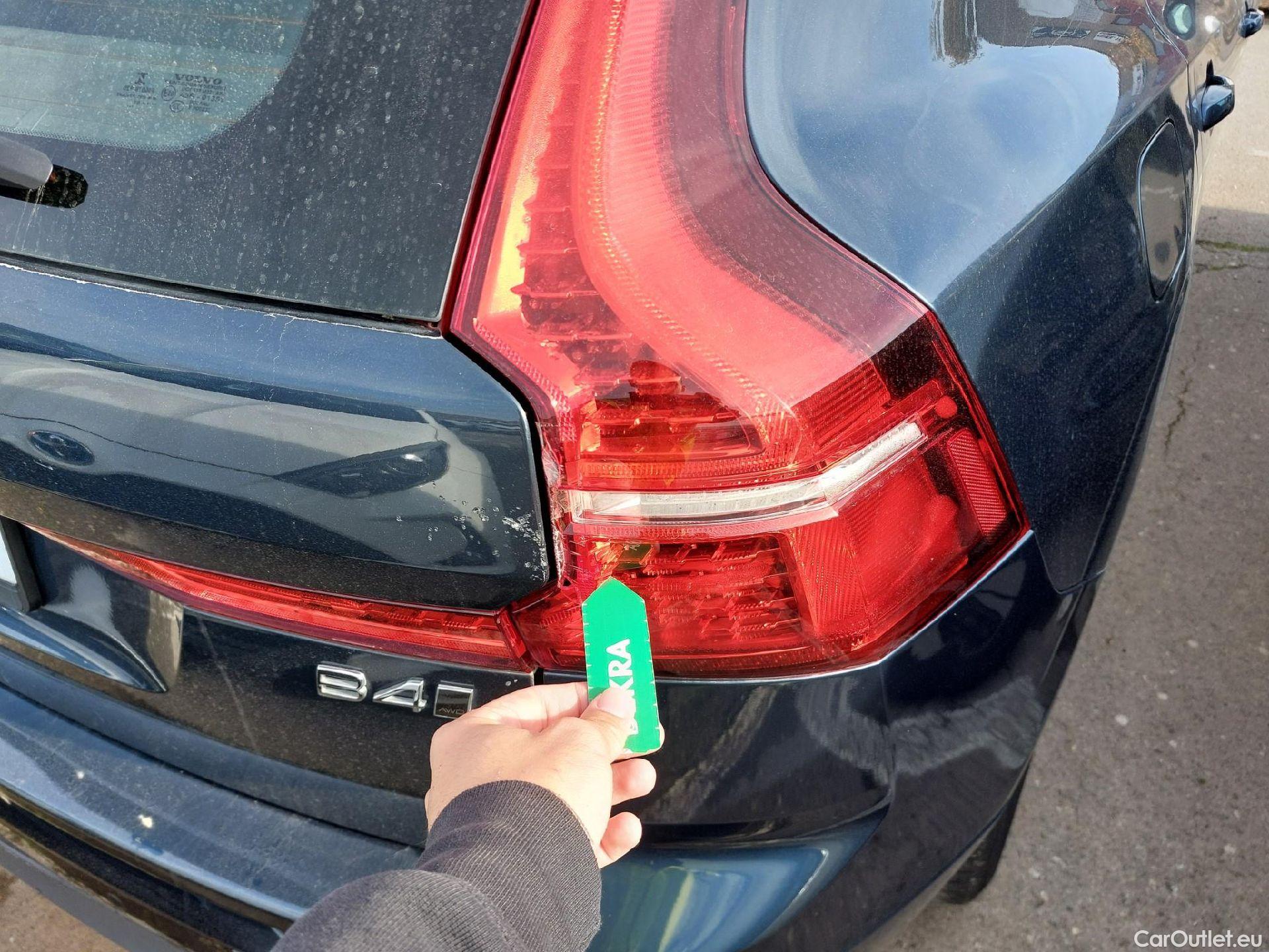  Volvo  XC60 VOLVO  / 2017 / 5P / todoterreno 2.0 B4 D4 AWD Business Plus Auto #11