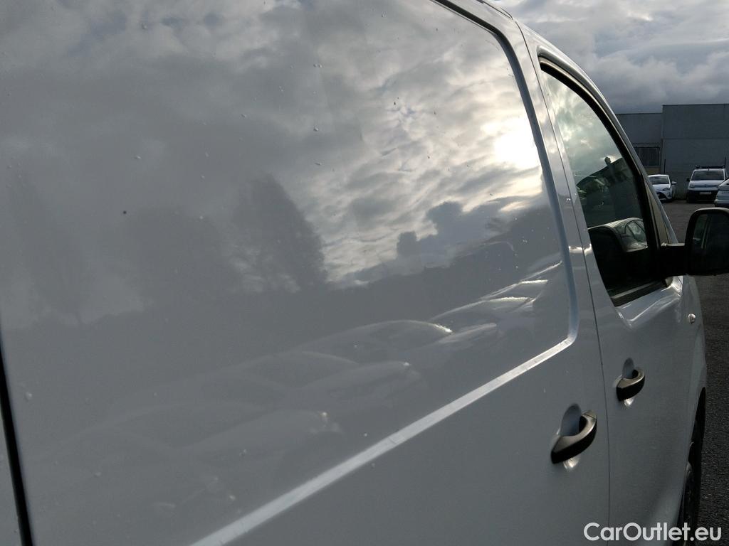  Citroen  Jumpy CITROEN  / 2016 / 4P / furgón Talla M BlueHDi 120 S&S 6v Club (CA) #3