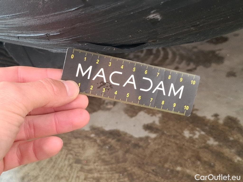  Peugeot  5008  GT 1.2 PureTech 130CV BVA8 7 Sieges E6d #13